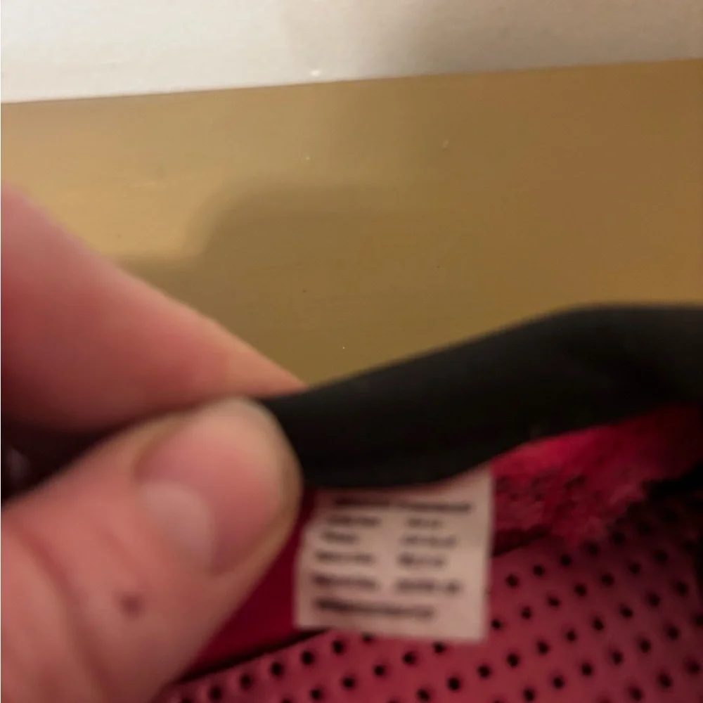 Pink and Black water Shoes girls 2/3